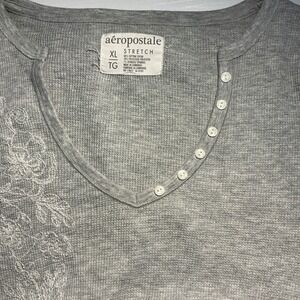 Aeropostale Henley Top Women's 3/4 Sleeve Gray Logo Size XL STRETCH Y2K 2000s